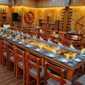 Phòng Hầm Rượu 1